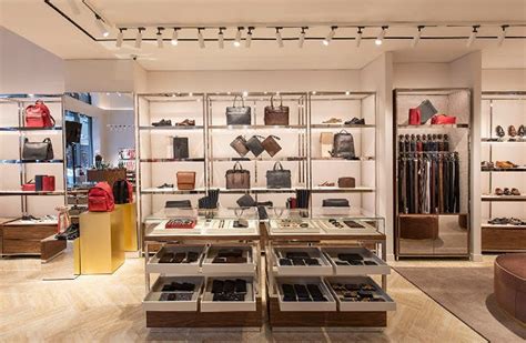 ferragamo venta outlet centro|ferragamo salvatore outlet store.